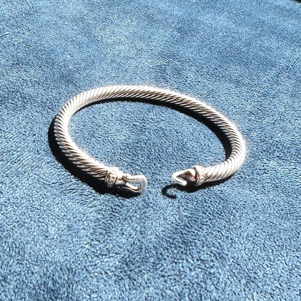 "David Yurman Buckle Bracelet in Sterling Silver with Pave Diamonds (2.6 mm)"